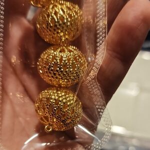 Gold Filigree Ball Bracelet